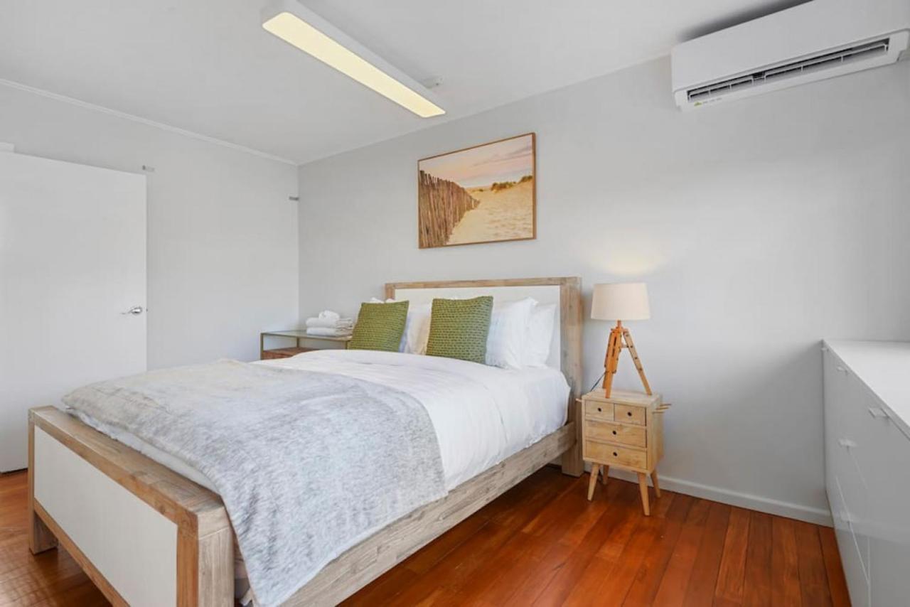 Amazing Home By Beach - Fully Aircon-Ed - Wifi Auckland Exterior foto