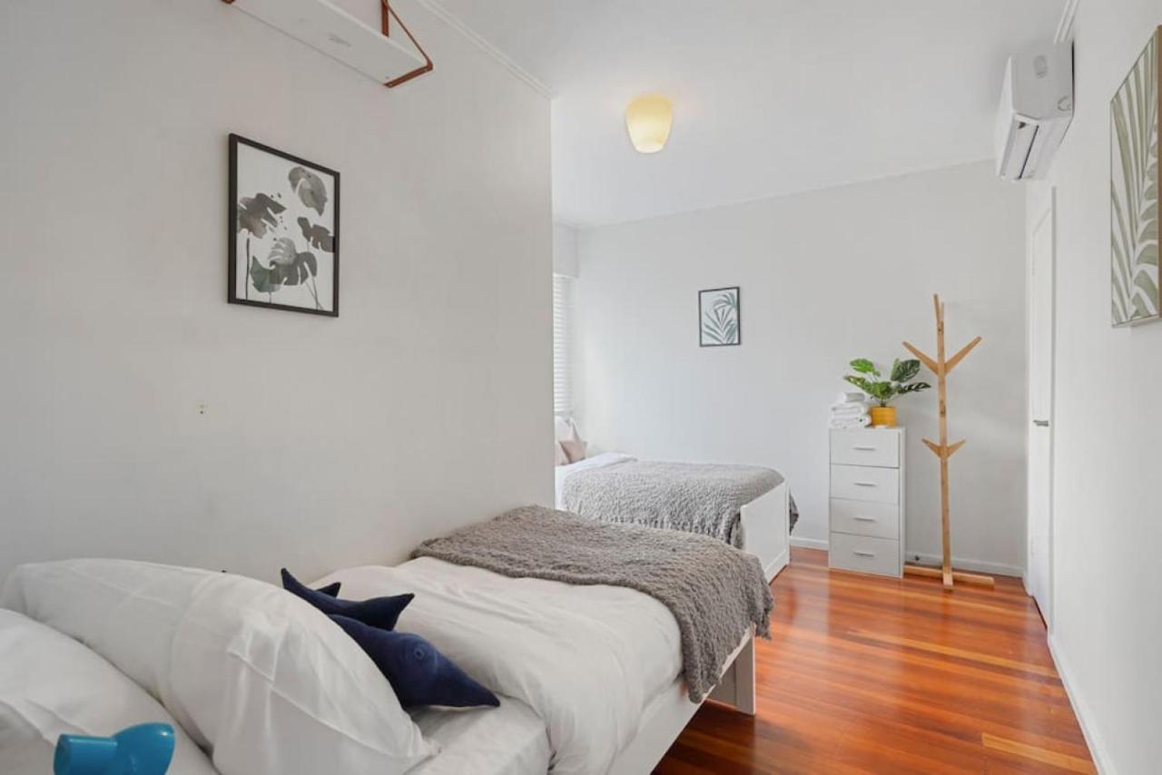 Amazing Home By Beach - Fully Aircon-Ed - Wifi Auckland Exterior foto
